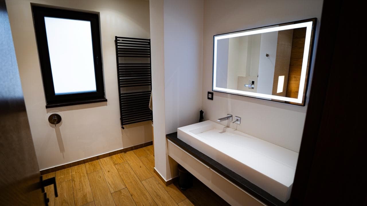 Vilă de lux P+1+M — Dorobanți, Sector 1, 273 mp teren - Toalete 15